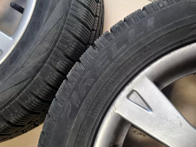 KOŁA FELGI+OPONY ET50/6.5JX16H2 SKODA 16' PIRELLI