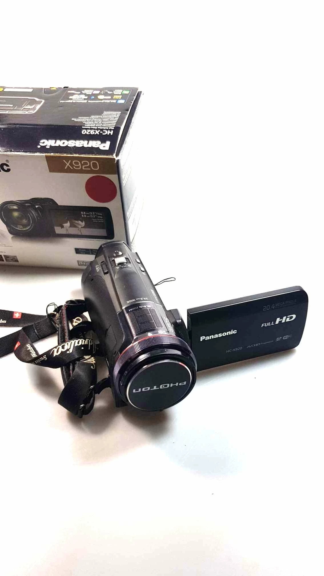 kamera-panasonic-hc-x920-opakowanie-model-hc-x920