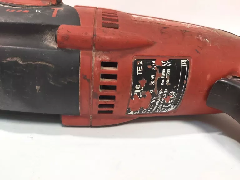 MŁOTOWIERTARKA HILTI TE 2-M  WALIZKA