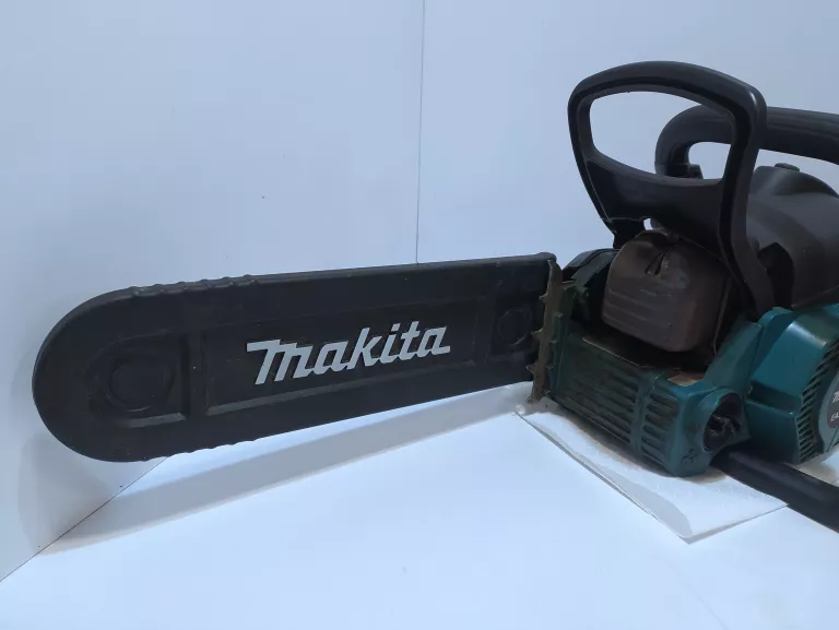PIŁA SPALINOWA MAKITA EA3200S