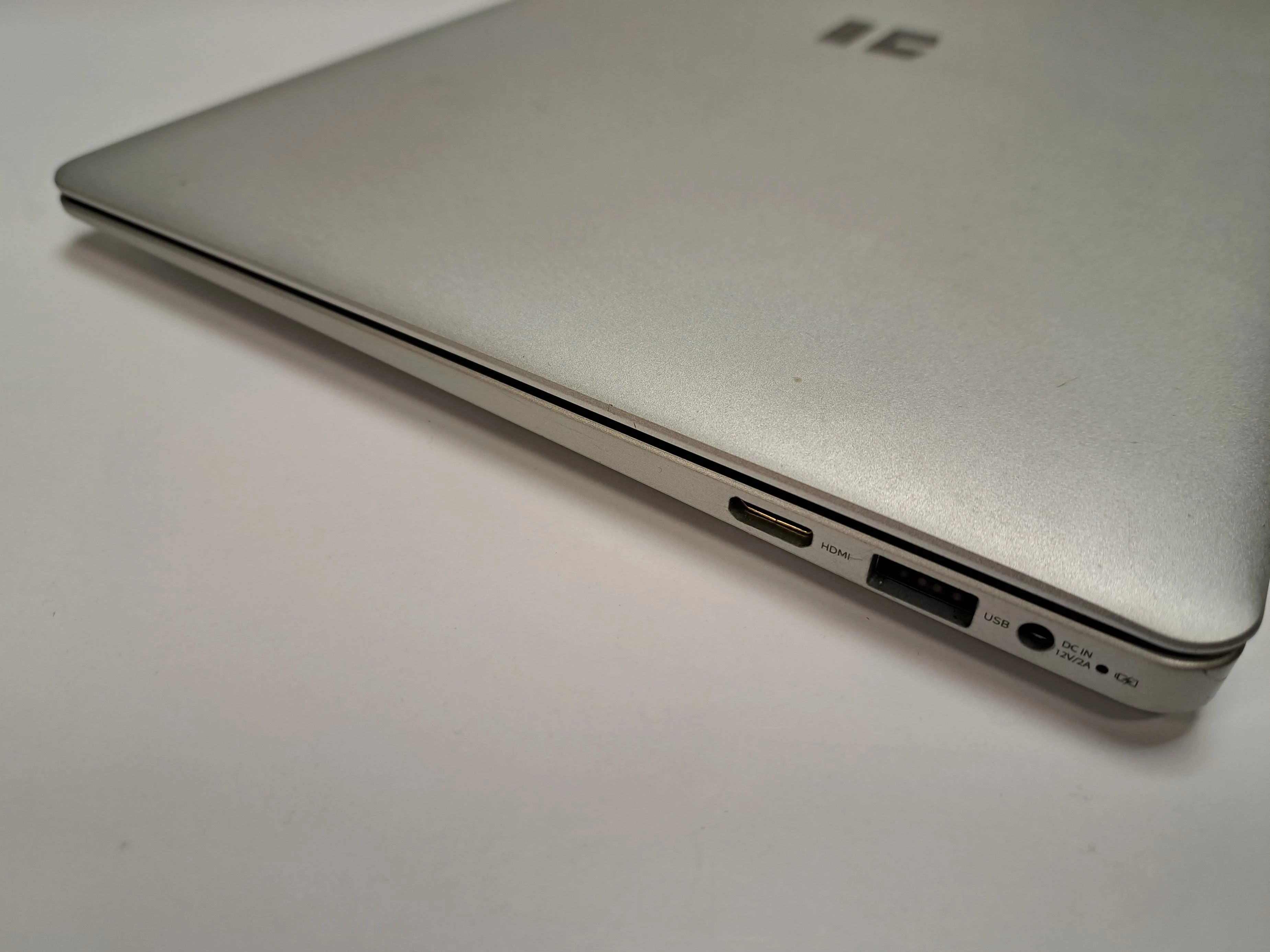 trekstor-surfbook-a13b-n4000-4gb-ssd-64gb-fullhd-ean-gtin-4046735368431