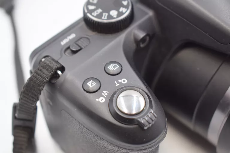 aparat-kodak-pixpro-az401-stan-uzywany