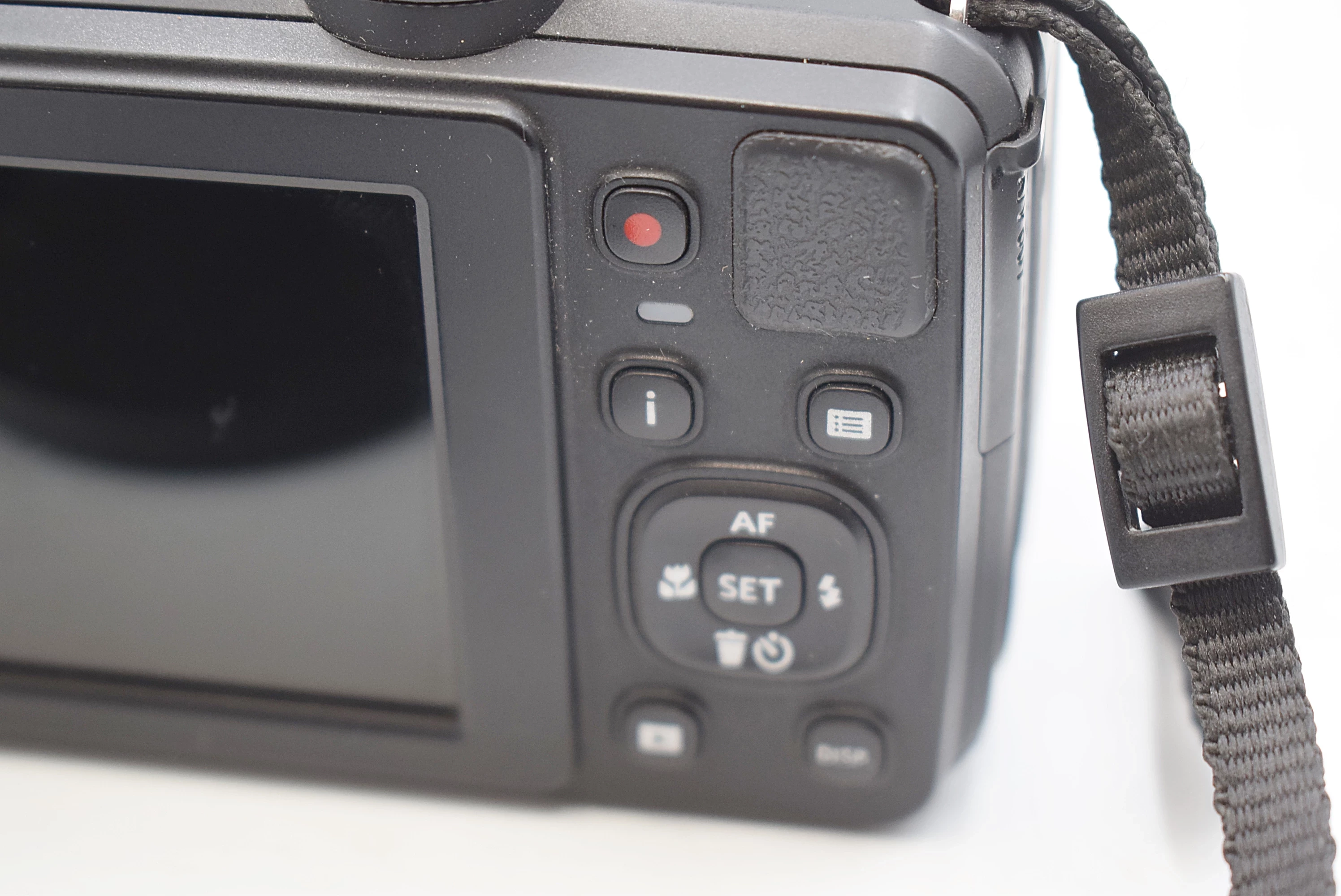 aparat-kodak-pixpro-az401-stabilizacja-optyczna-obiektywu