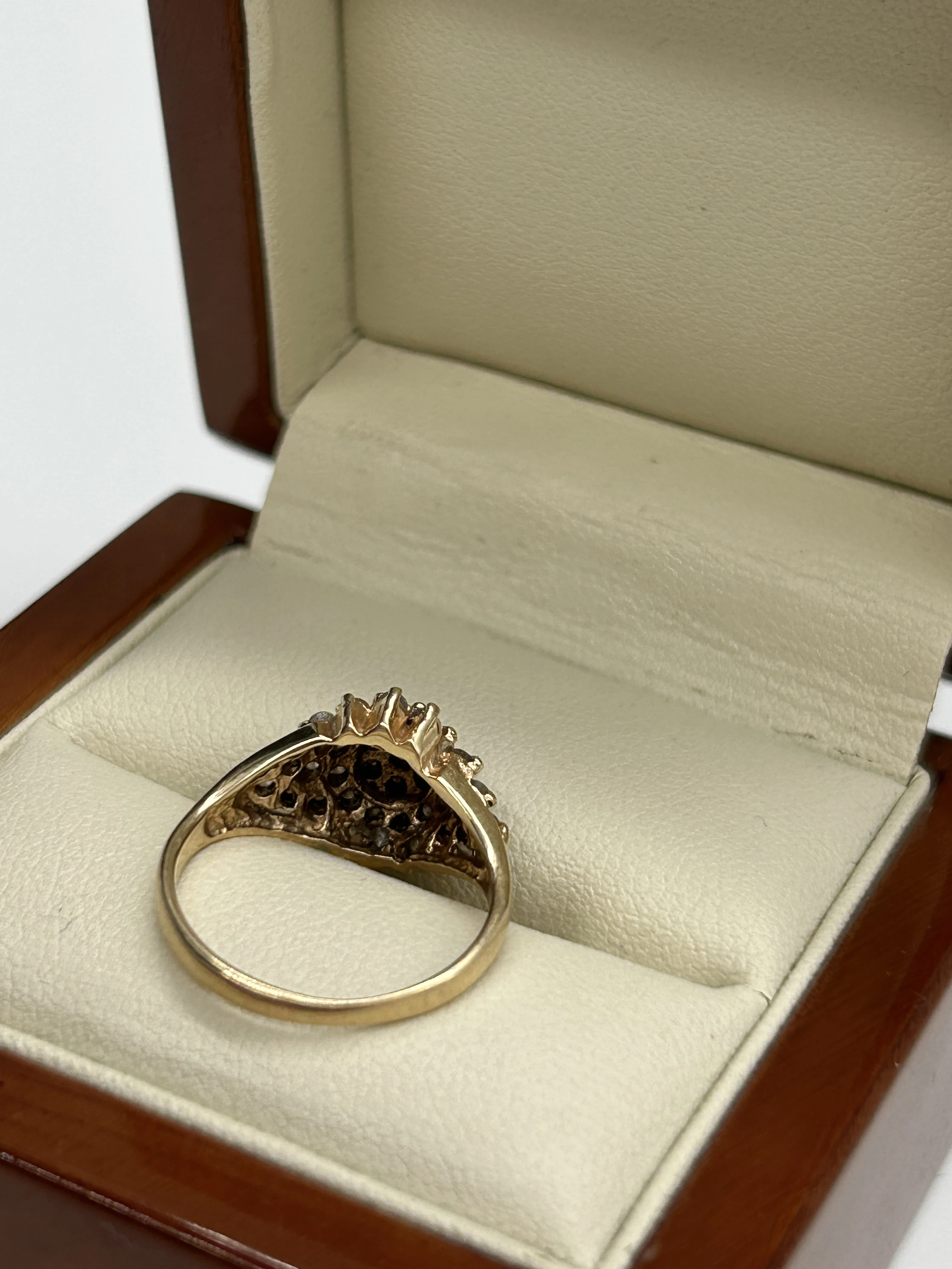 zloty-pierscionek-585-rozmiar-9-stan-uzywany