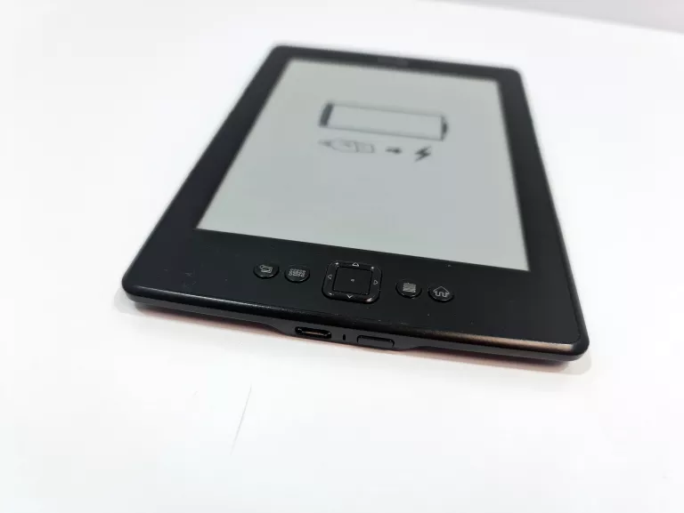 CZYTNIK EBOOK- AMAZON KINDLE D01100