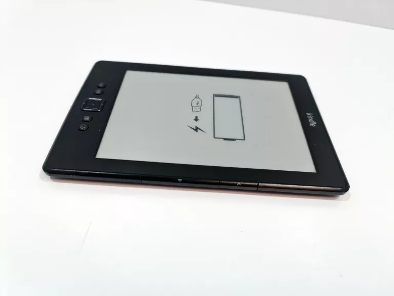 CZYTNIK EBOOK- AMAZON KINDLE D01100