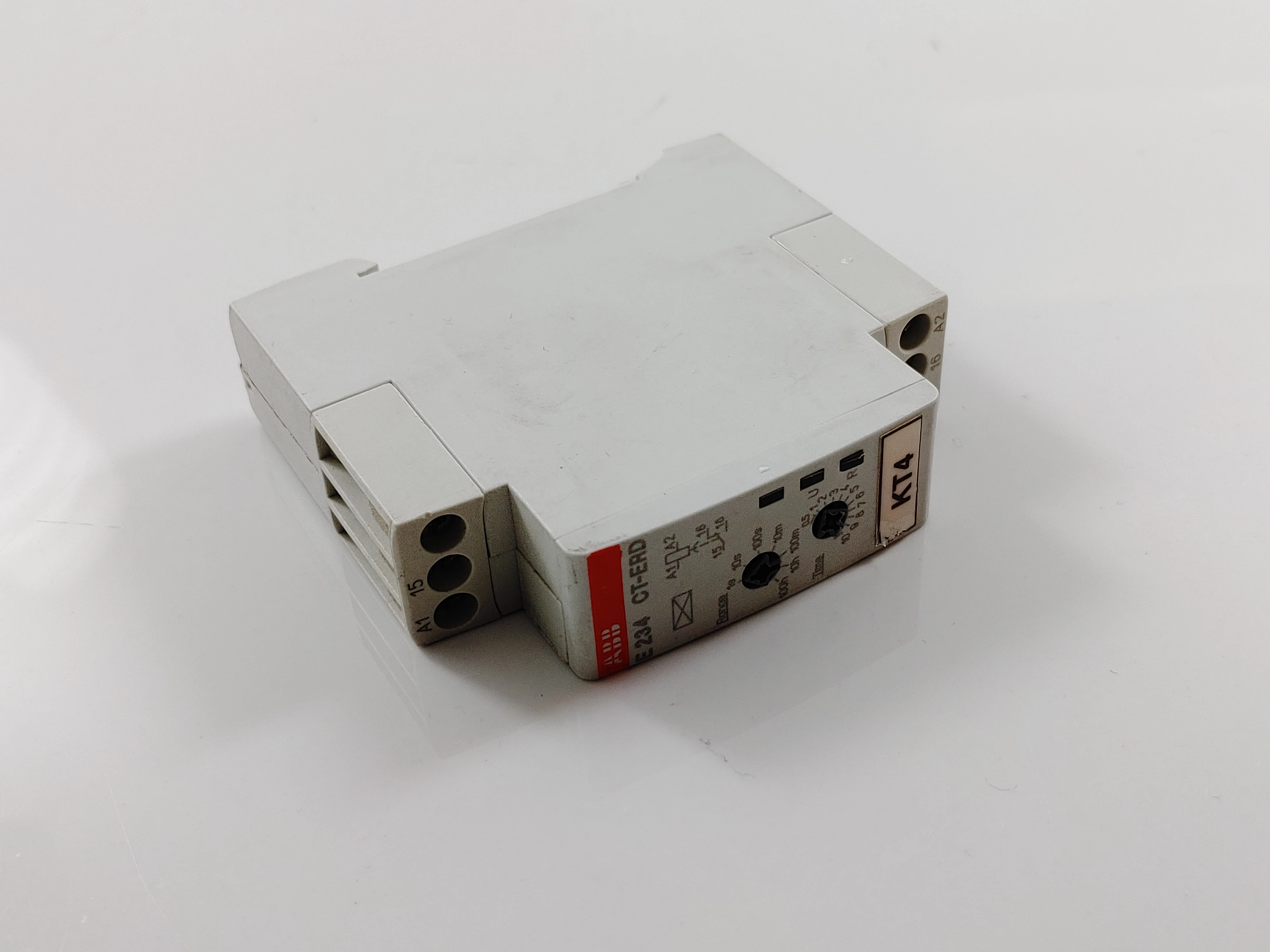 przekaznik-czasowy-abb-e234-ct-erd-1s-100h-24-240-symbol-e234-ct-erd