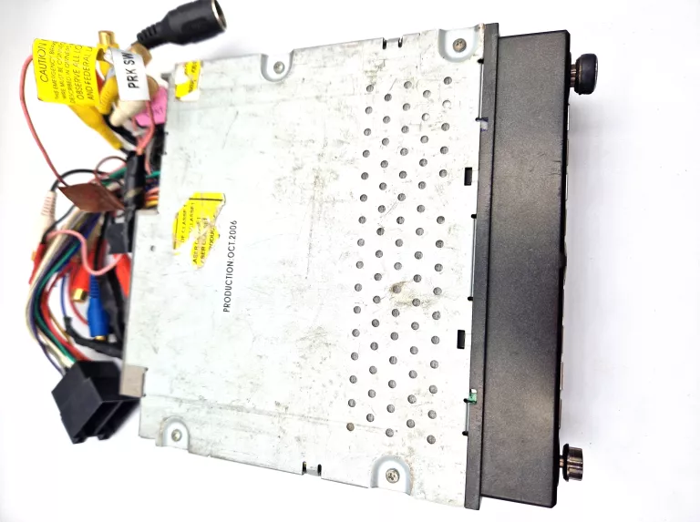 radio-z-wysuwanym-panelem-audiovox-vme9311ts-radio-pasmo-fm