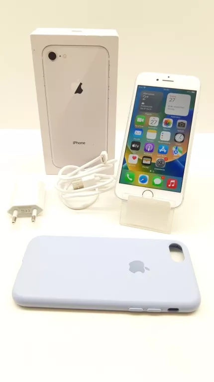APPLE IPHONE 8 64 GB SILVER 74% ZADBANY!