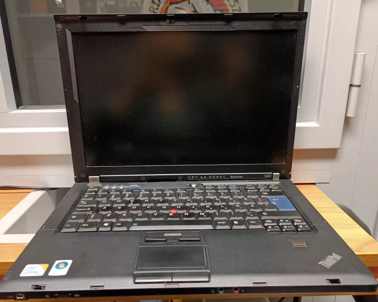 LAPTOP LENOVO THINKPAD T400 ŁADOWARKA