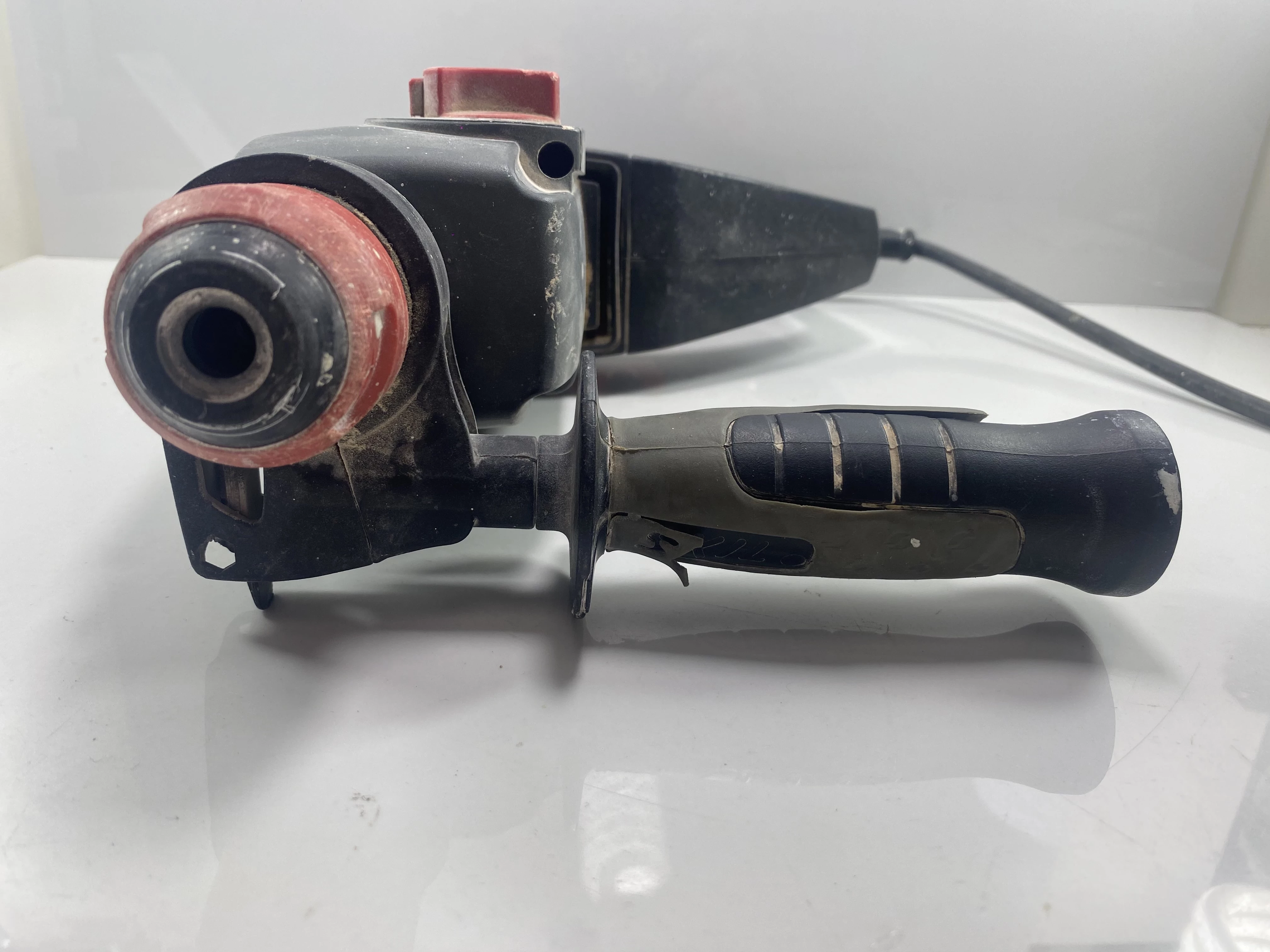 mlotowiertarka-skil-hammer-650w-energia-udaru-130