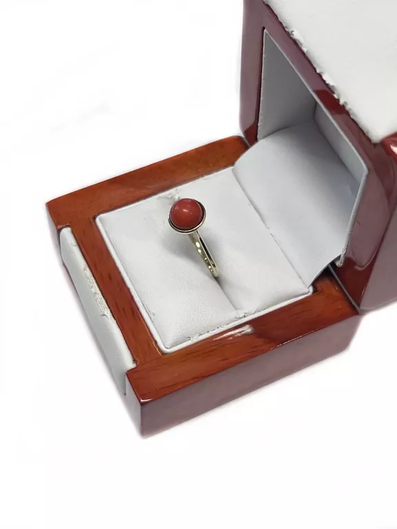 zloty-pierscionek-rodzaj-wyrob-jubilerski