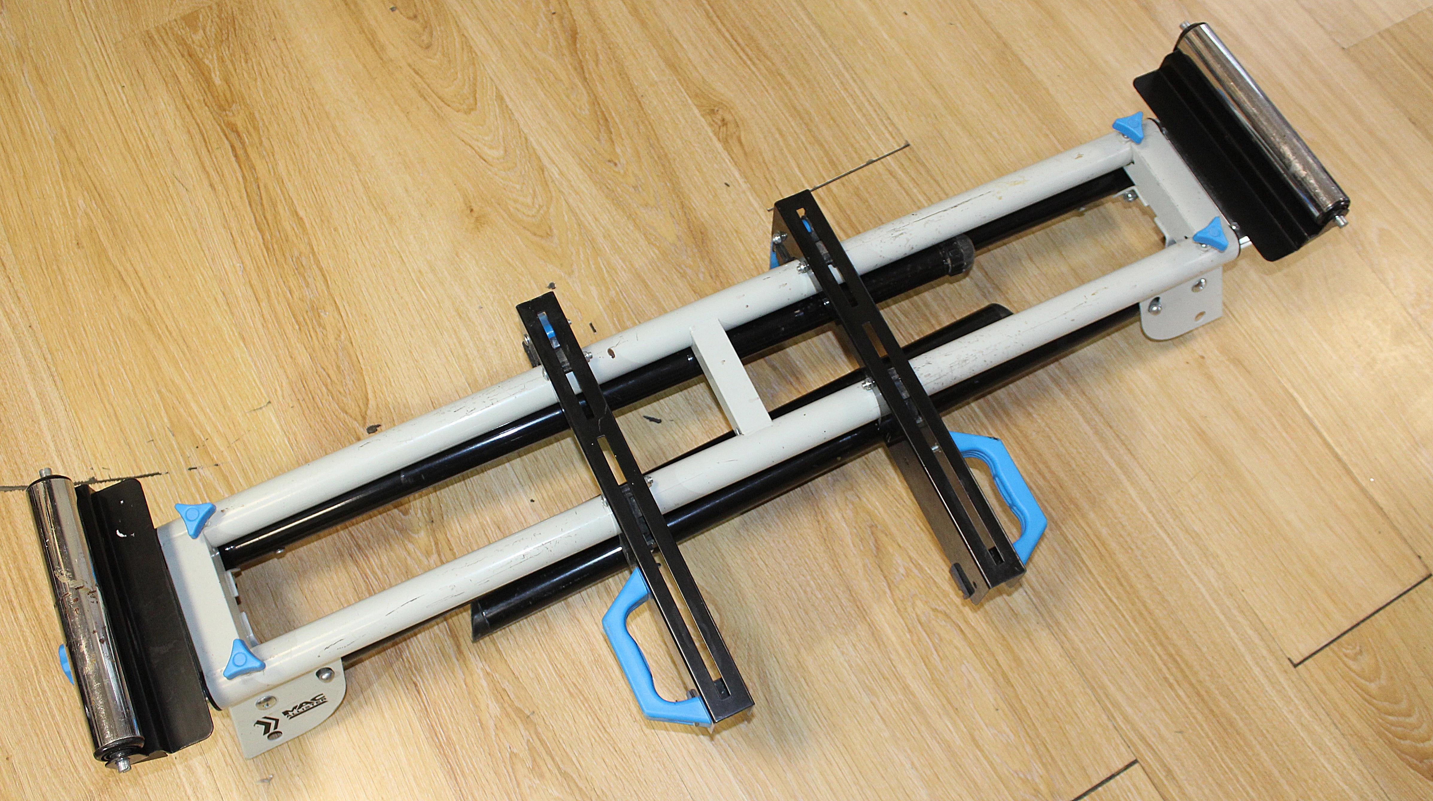 stol-roboczy-do-ukosnicy-macallister-mmst150-glogowska-160-poznan