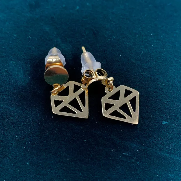 kolczyki-stal-pozlacana-wiszace-diamenty-marka-ecarla