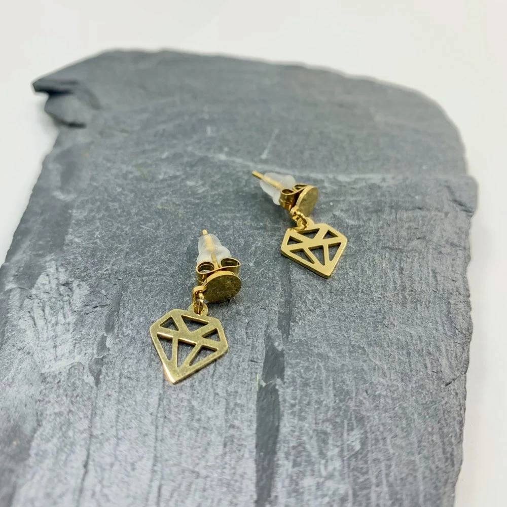 kolczyki-stal-pozlacana-wiszace-diamenty-rodzaj-bigla-angielski