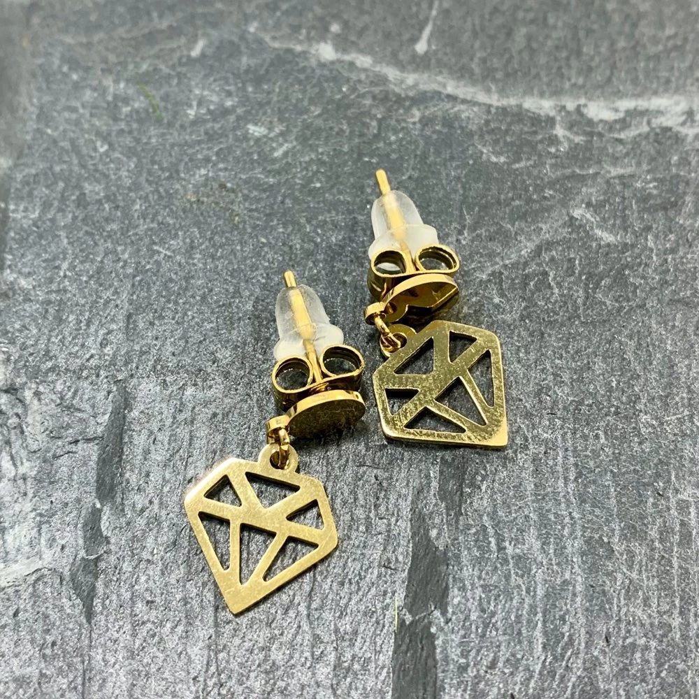 kolczyki-stal-pozlacana-wiszace-diamenty-rodzaj-wyrob-jubilerski