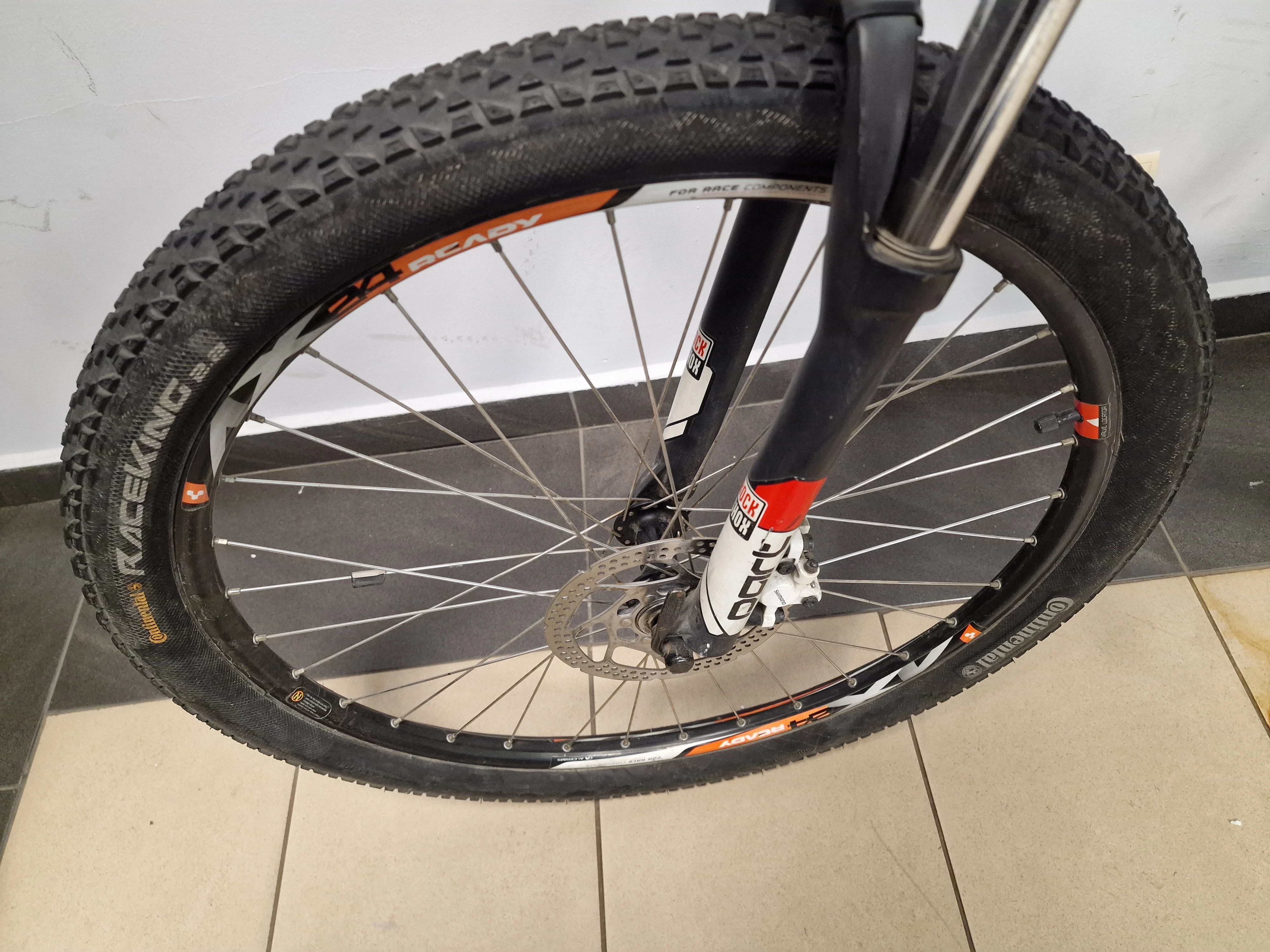 rower-cube-comp-attention-18-22-kola-rozmiar-ramy-18-cali