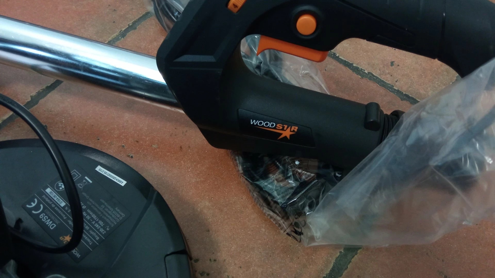 szlifierka-do-gipsu-woodstar-710w-dws9-kod-producenta-woodstar-710w-dws9