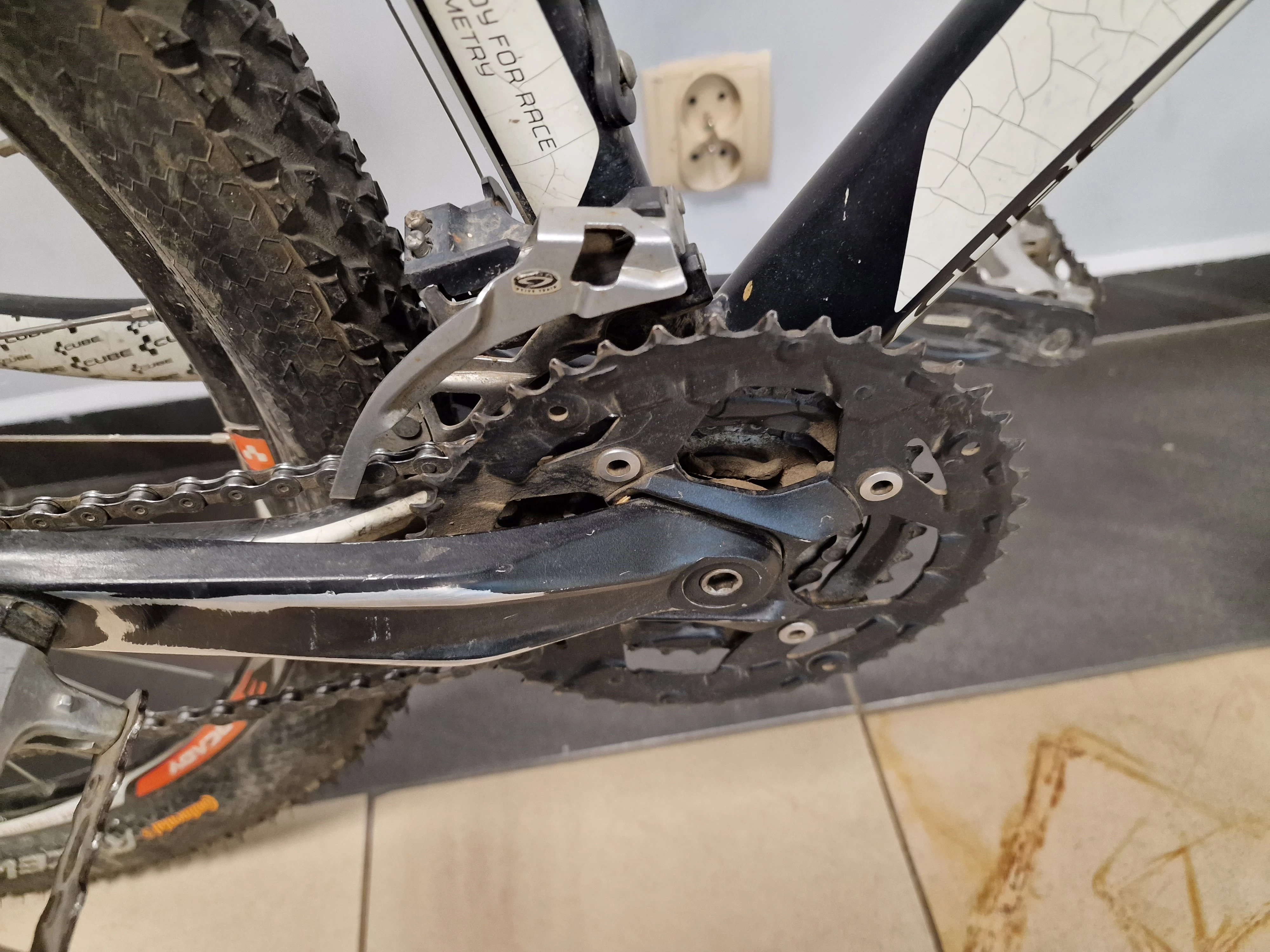 rower-cube-comp-attention-18-22-kola-model-comp-attention