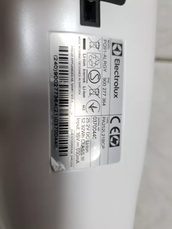 ELECTROLUX PURE Q9 NIE WŁĄCZA SIĘ, PATRZ FOTO !
