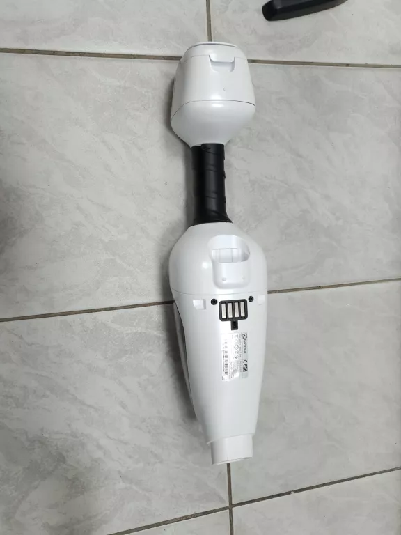 ELECTROLUX PURE Q9 NIE WŁĄCZA SIĘ, PATRZ FOTO !