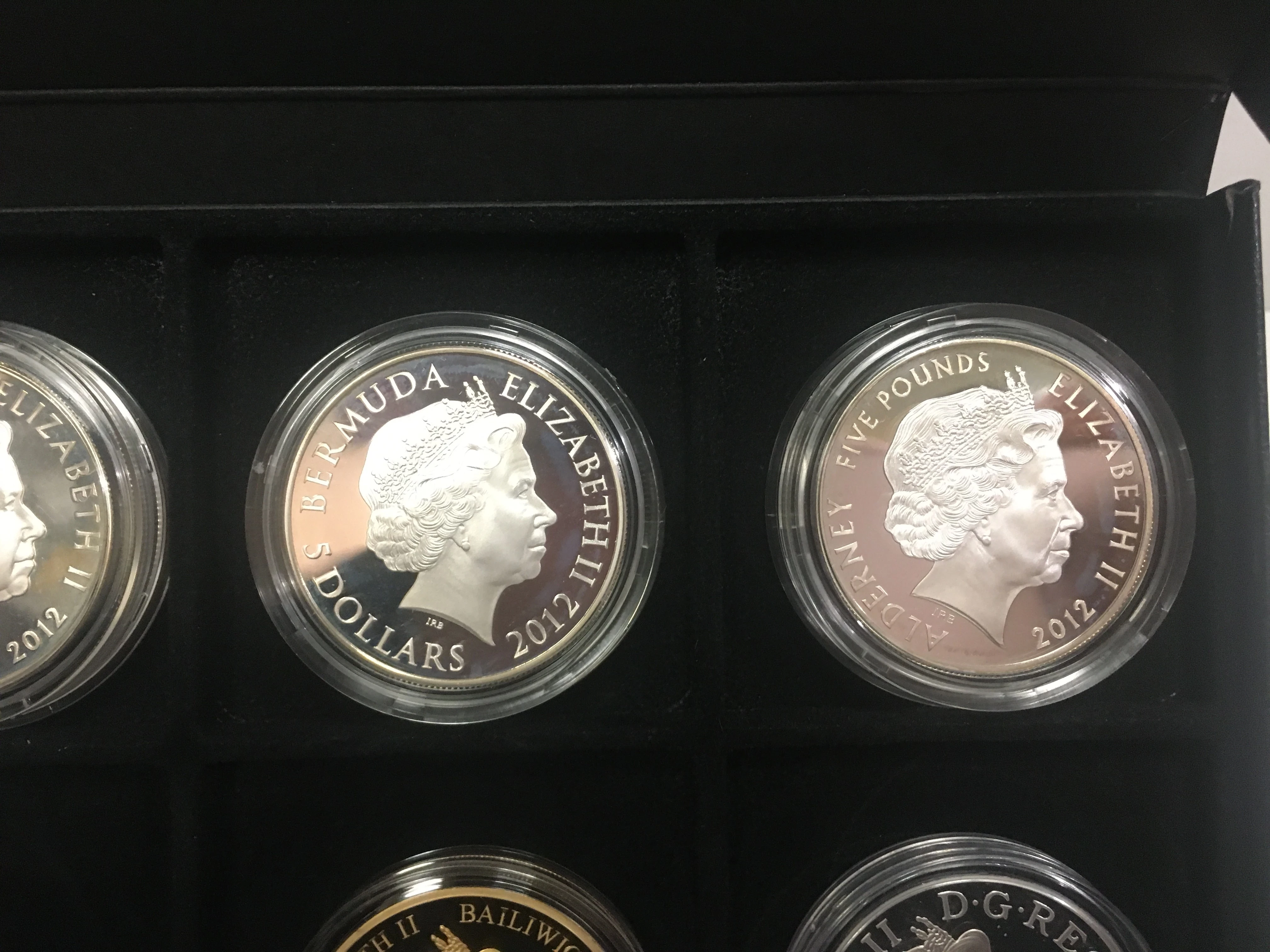 monety-z-elzbieta-5-sztuk-stan-menniczy-925-282g-plac-imbramowski-121-krakow