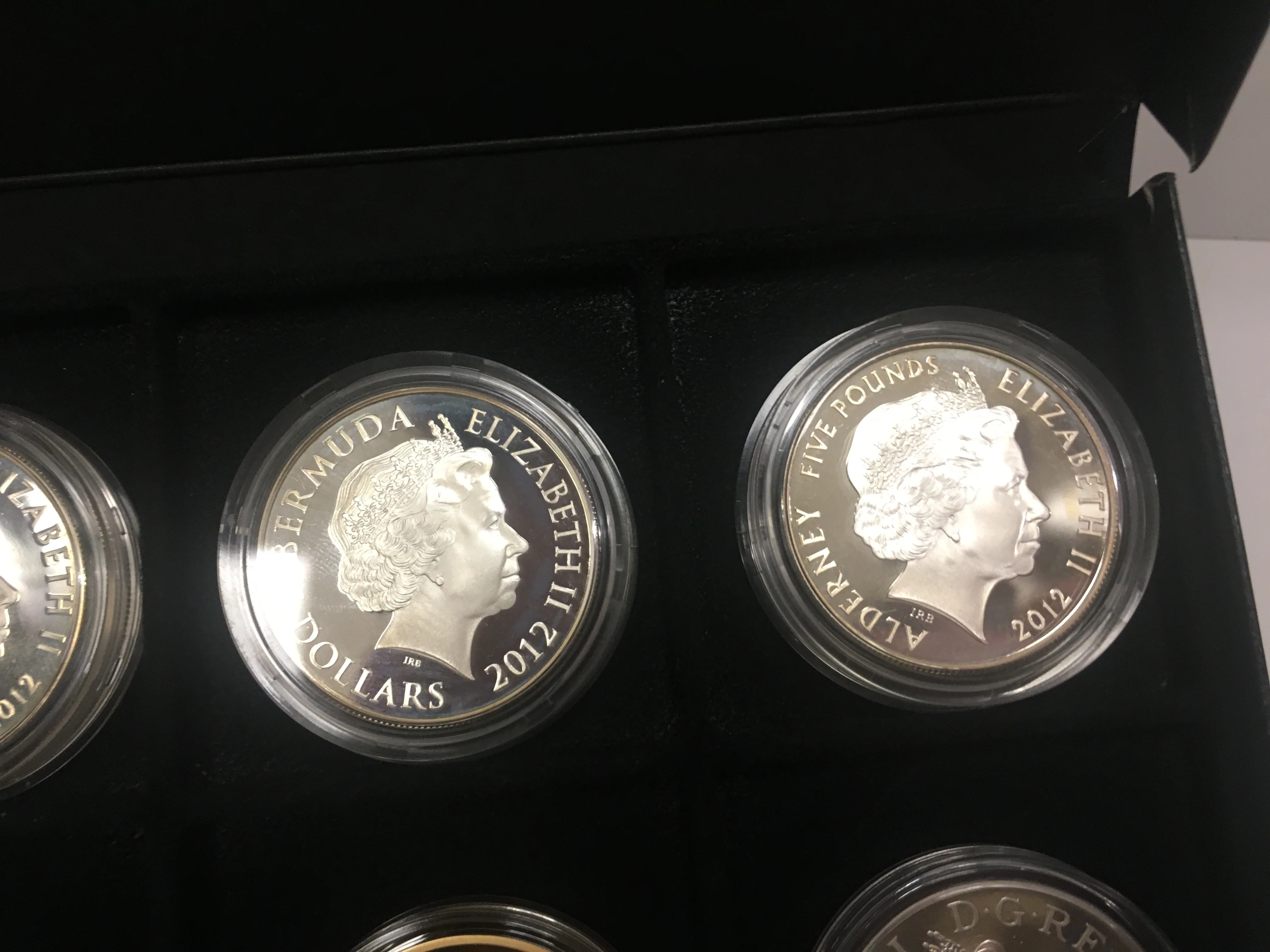 monety-z-elzbieta-5-sztuk-stan-menniczy-925-282g-plac-imbramowski-121-krakow