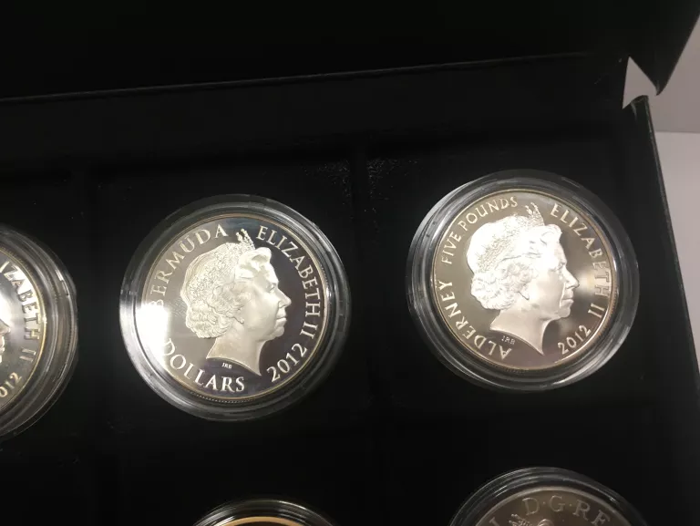 monety-z-elzbieta-5-sztuk-stan-menniczy-925-282g-plac-imbramowski-121-krakow