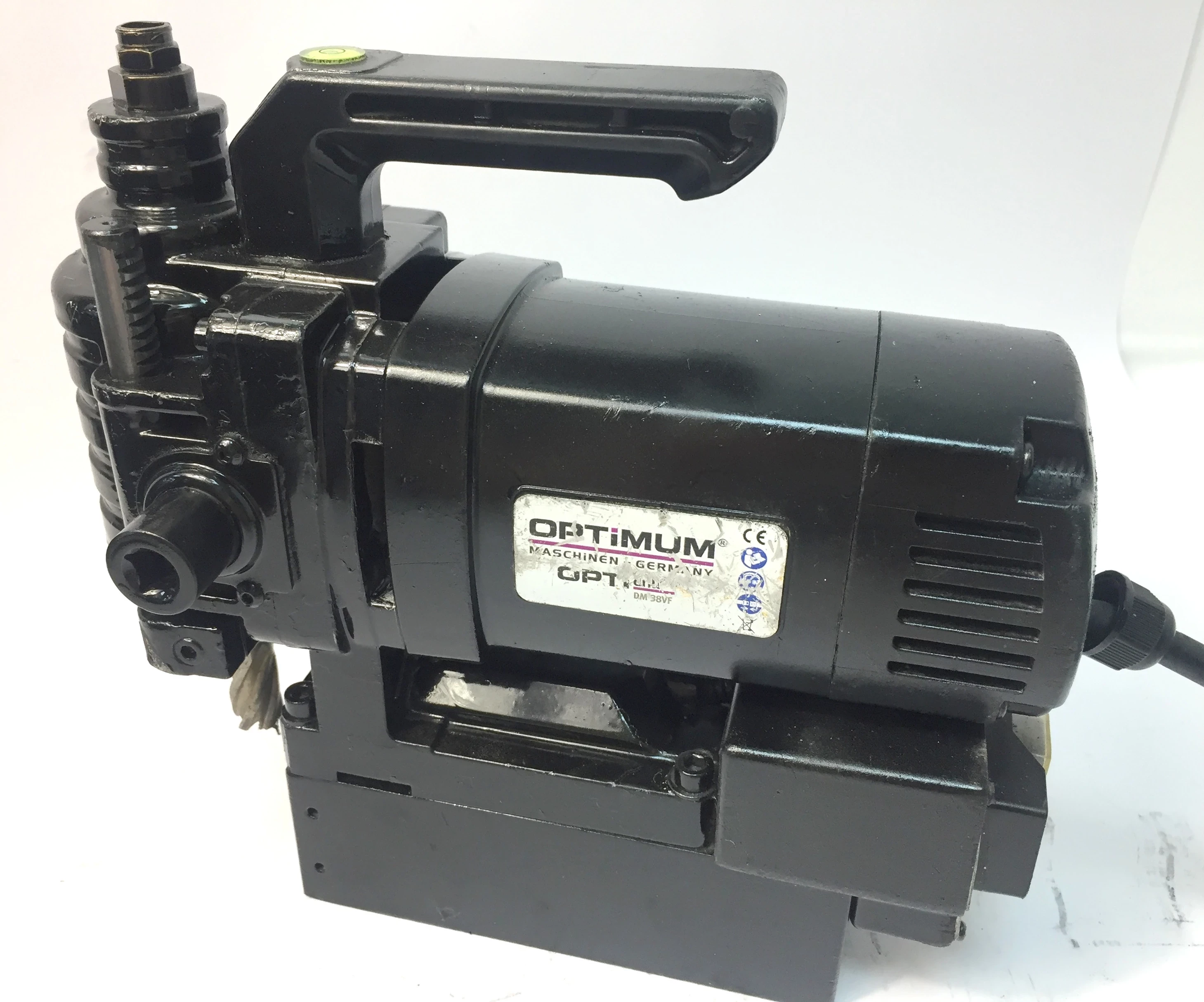 wiertarka-magnetyczna-optimum-dm-38-vf-niska-lekk-marka-optimum