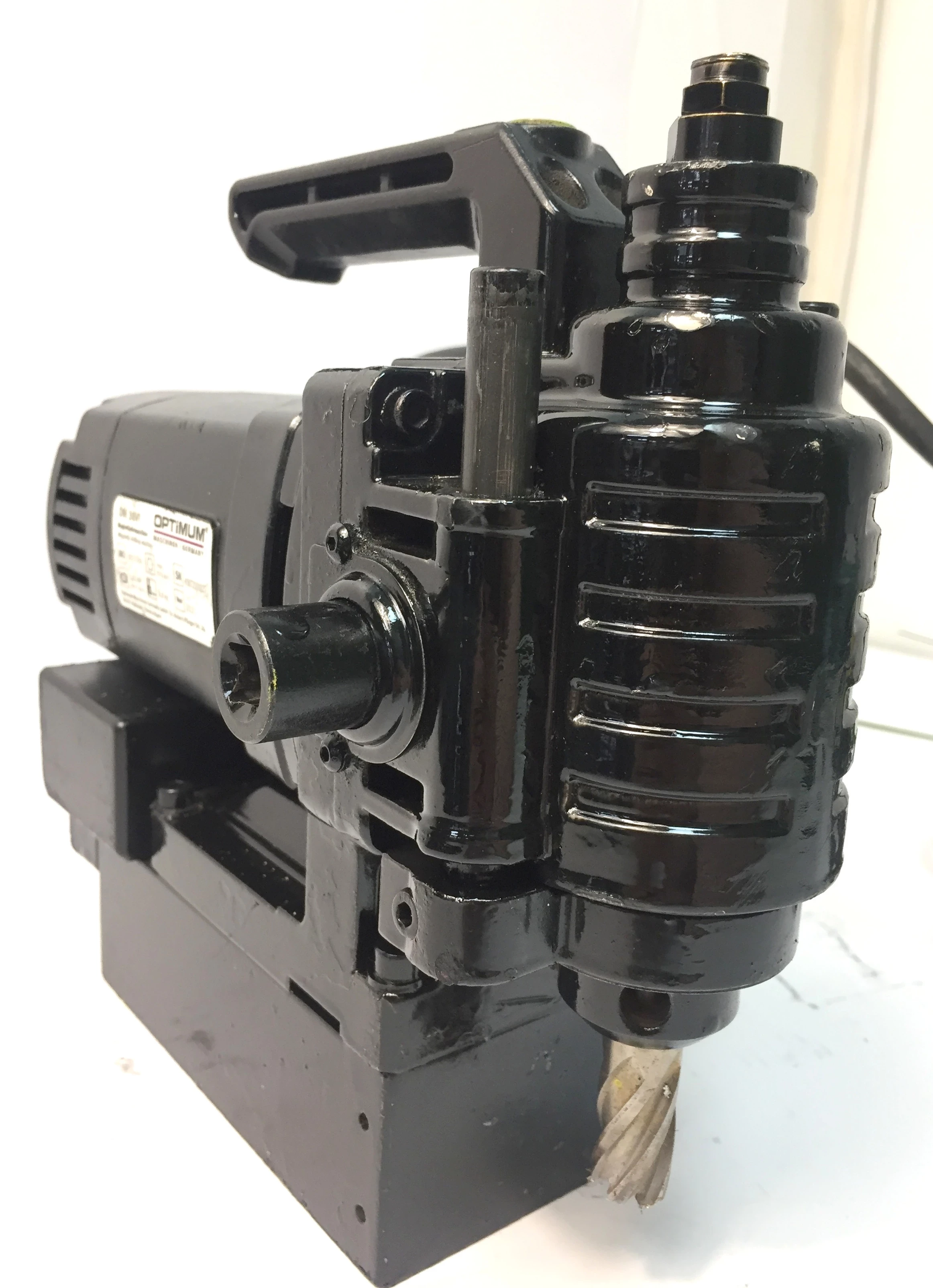 wiertarka-magnetyczna-optimum-dm-38-vf-niska-lekk-stan-uzywany