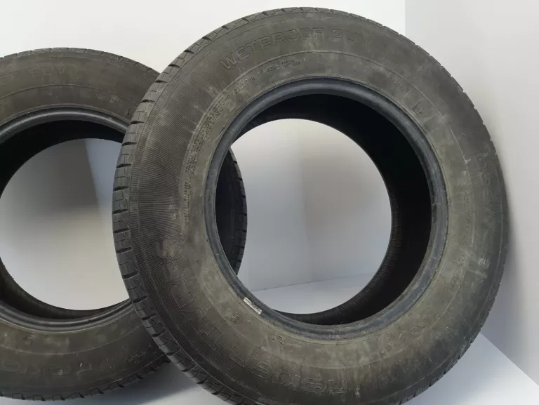 CZTERY OPONY NOKIAN TYRES WETPROOF SUV 225/70 R16