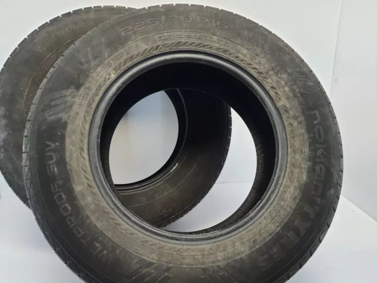 CZTERY OPONY NOKIAN TYRES WETPROOF SUV 225/70 R16