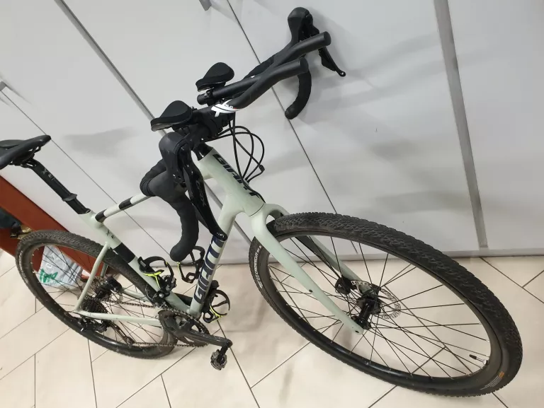 REWELACYJNY ROWER GIANT REVOLT 1 GRX 400