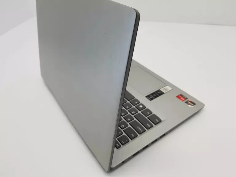 LAPTOP LENOVO IDEAPAD 3-14 14,1/RYZEN3/8GB/256GB