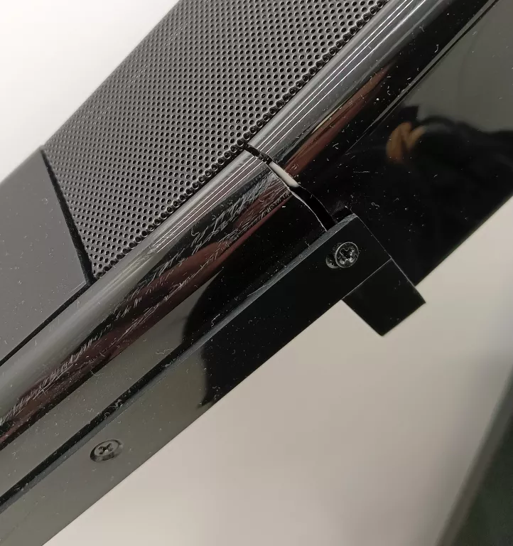 SOUNDBAR QILIVE Q1559 SUBWOOFER, ZŁAMANY W PÓŁ
