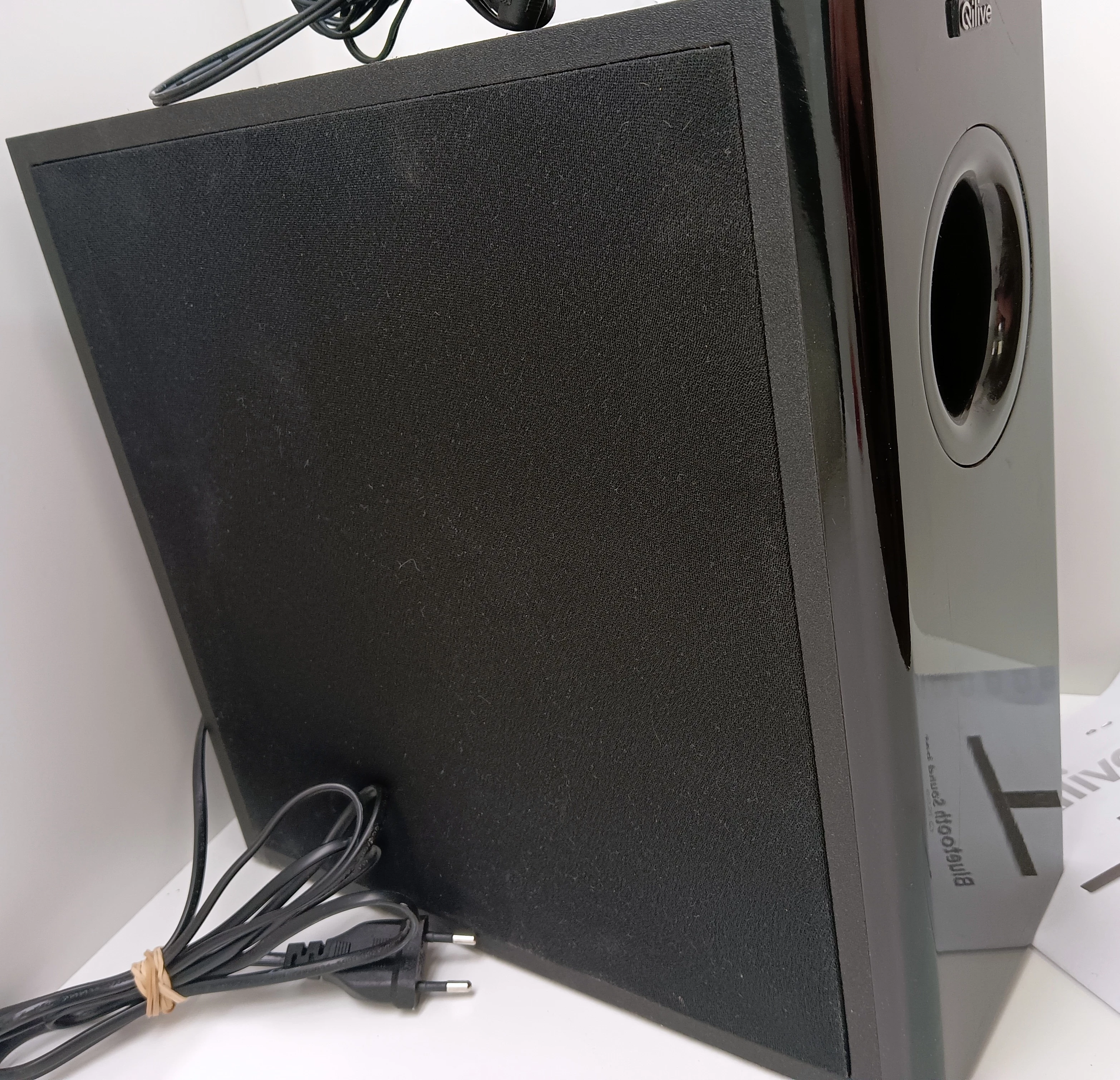 soundbar-qilive-q1559-subwoofer-zlamany-w-pol-model-q3780