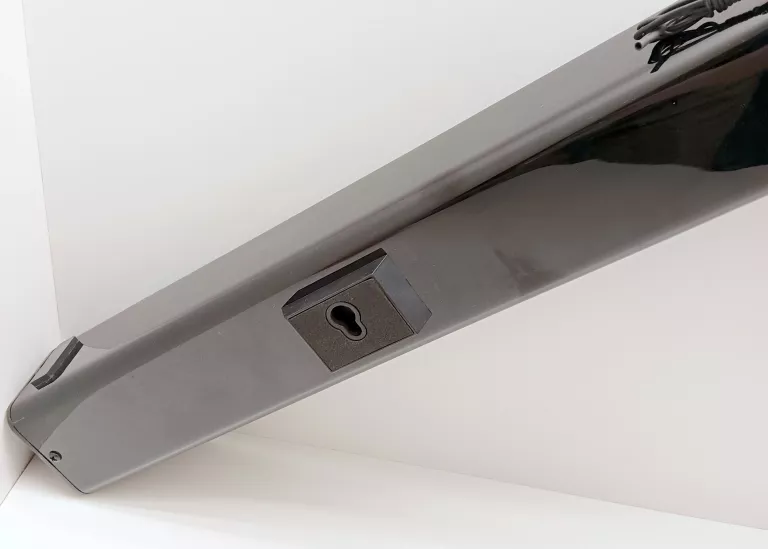 SOUNDBAR QILIVE Q1559 SUBWOOFER, ZŁAMANY W PÓŁ