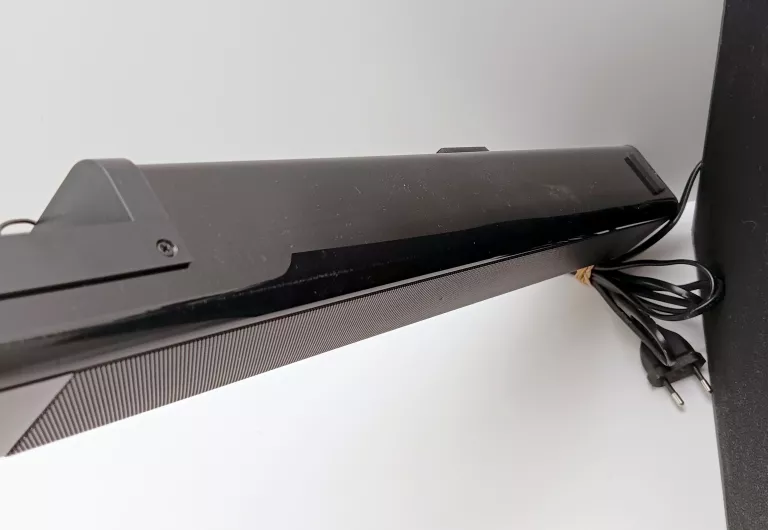SOUNDBAR QILIVE Q1559 SUBWOOFER, ZŁAMANY W PÓŁ