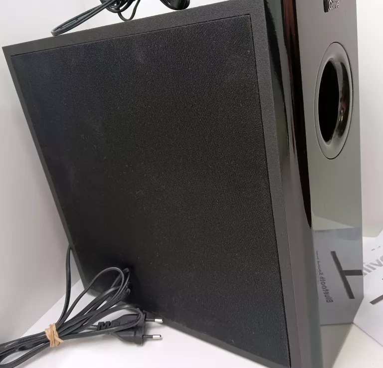 soundbar-qilive-q1559-subwoofer-zlamany-w-pol-model-q3780