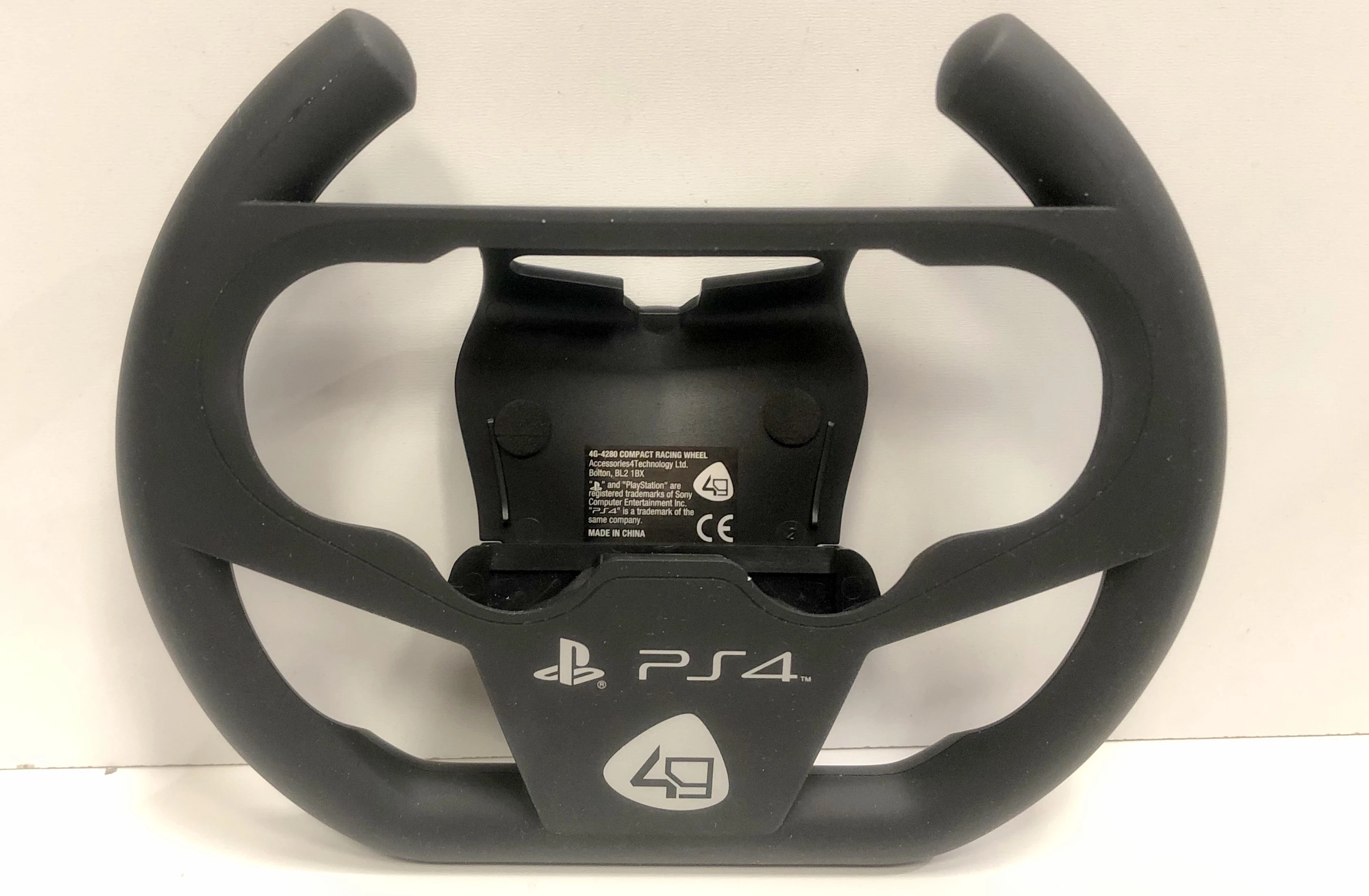 oficjalna-ps4-nakladka-na-pada-kierownica-igla-producent-sony-playstation