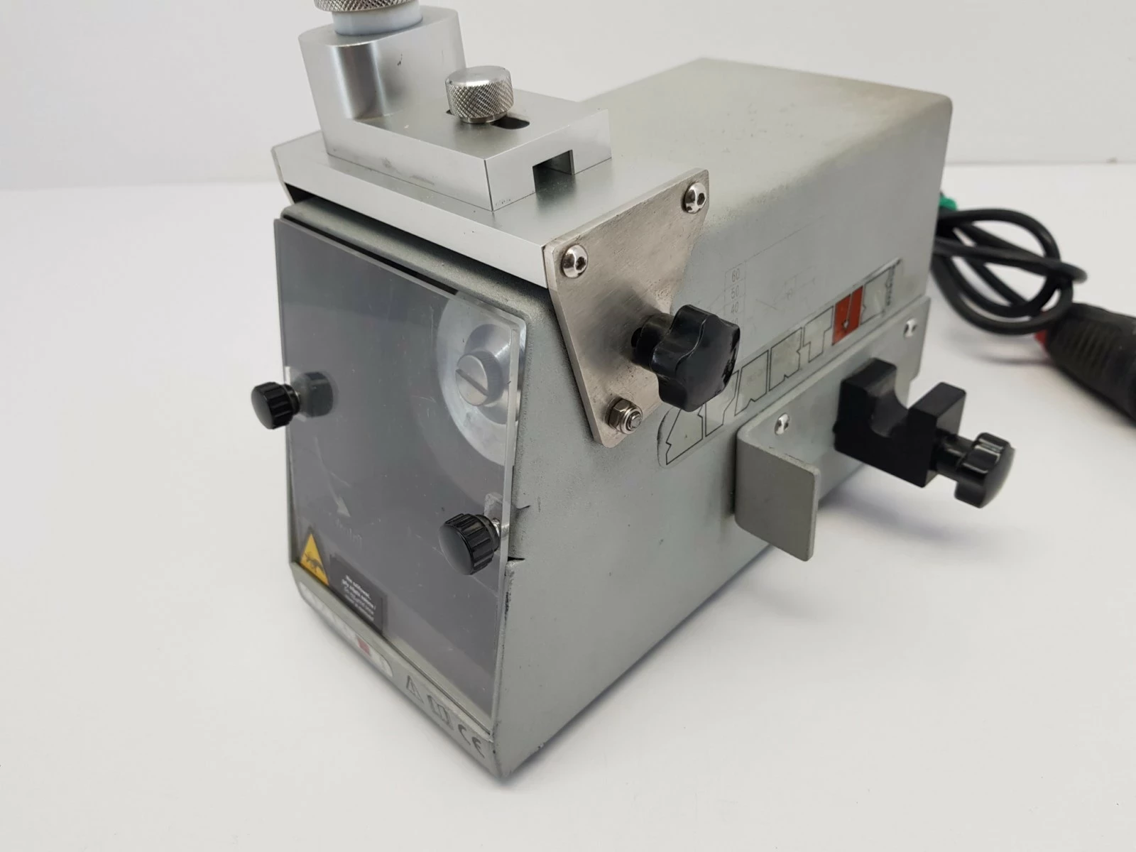 ostrzalka-do-elektrod-wolframowych-spartus-d90-stan-uzywany