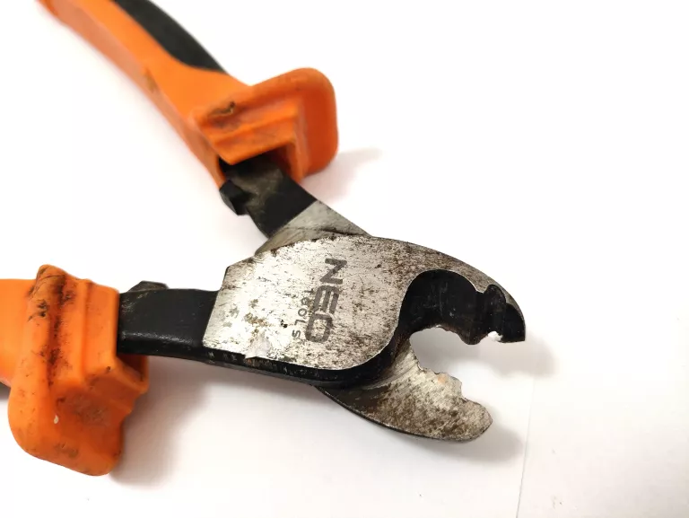 OBCINACZKI DO KABLI NEO TOOLS