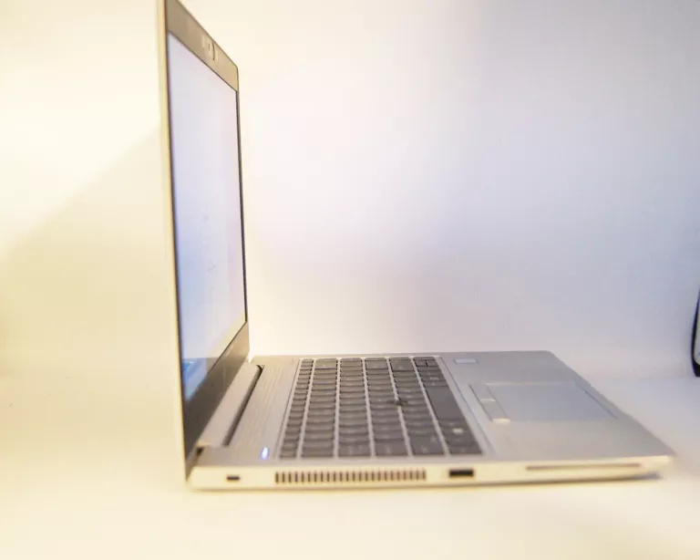 LAPTOP HP ELITEBOOK AX200NGW LAPTOP 840 8GB RAM