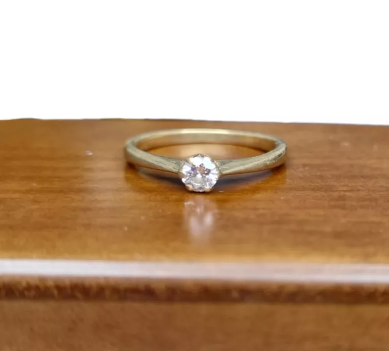 zloty-pierscionek-222g-brylant-proba-zlota-206646-228242