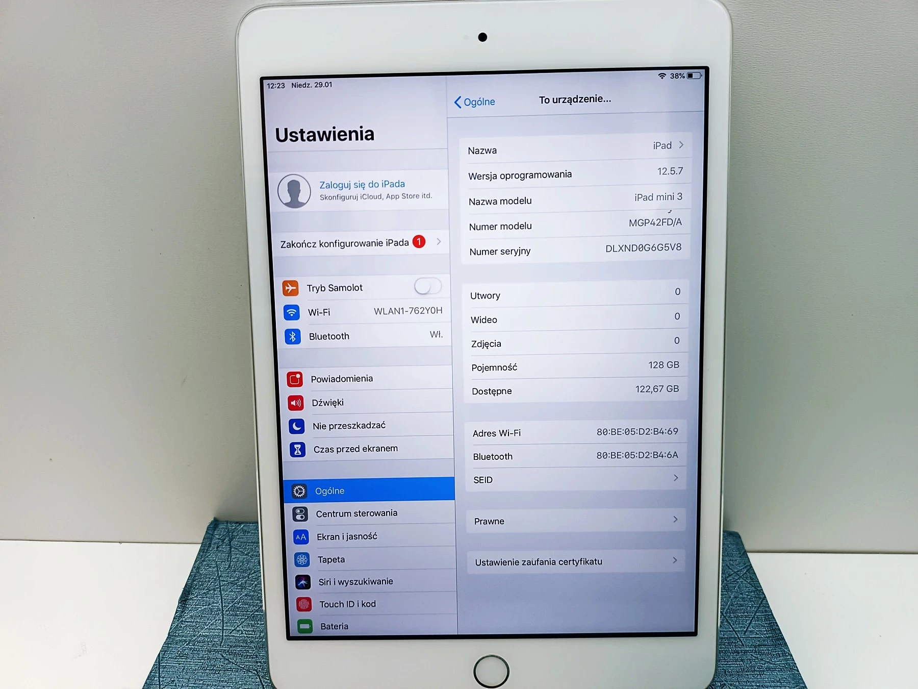 apple-ipad-mini-3-128gb-ladowarka-kod-producenta-mgp42fda