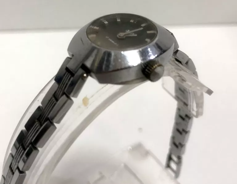 zegarek-damski-rosyjski-nakrecany-3apr-17-kamieni-typ-nareczny