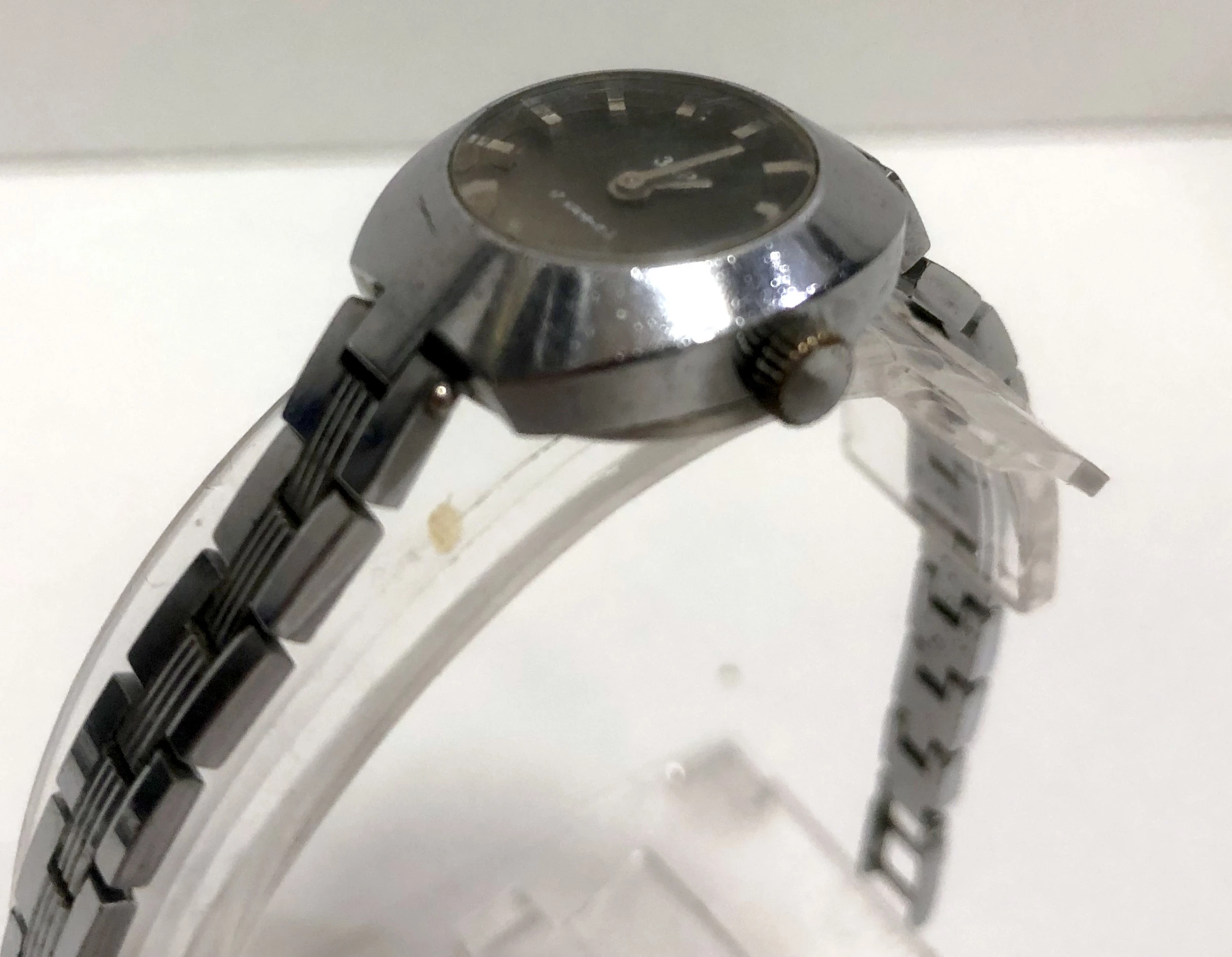 zegarek-damski-rosyjski-nakrecany-3apr-17-kamieni-typ-nareczny