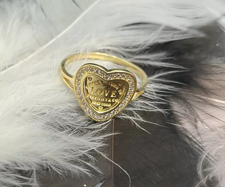 zloty-pierscionek-serce-z-napisem-love-585-257g-rodzaj-2205-2