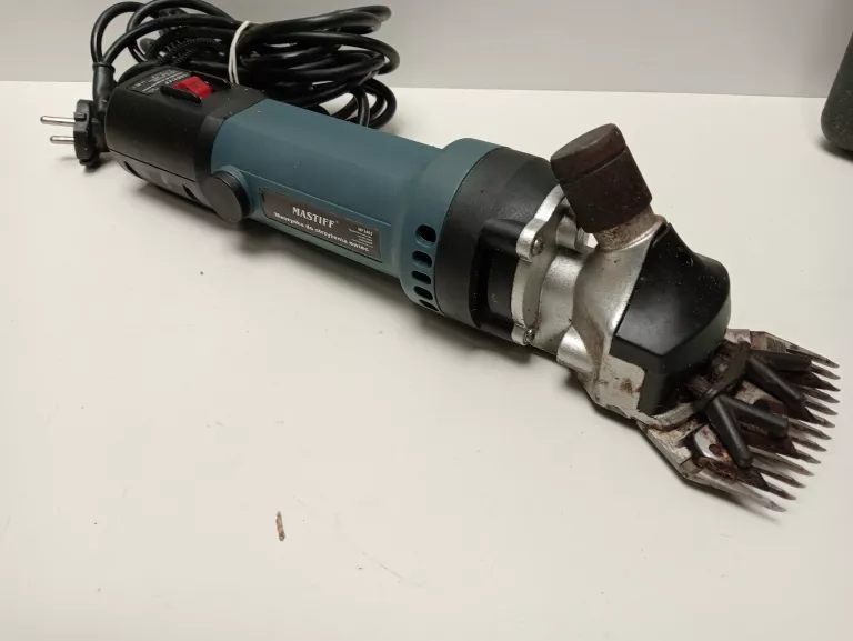 maszynka-do-strzyzenia-owiec-mastiff-550-w-stan-uzywany