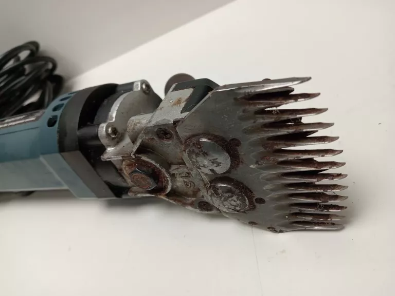 MASZYNKA DO STRZYŻENIA OWIEC MASTIFF 550 W